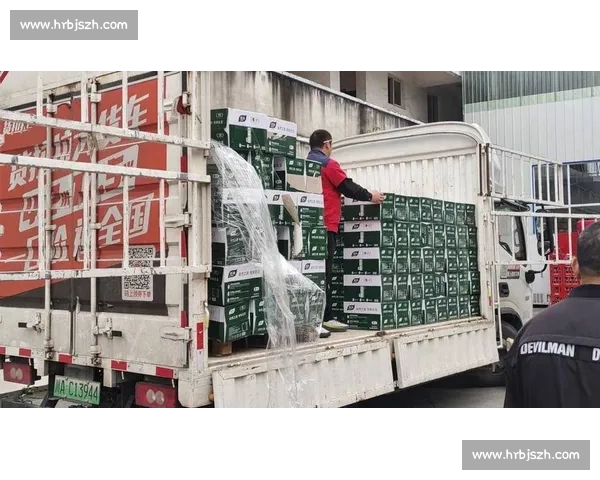 企业护航秋雨赛道！悦活货拉拉守护 3000 跑者 “继光之路”